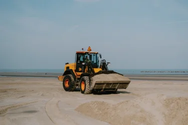 how-to-find-the-best-used-backhoe-for-sale-featured-image.webp
